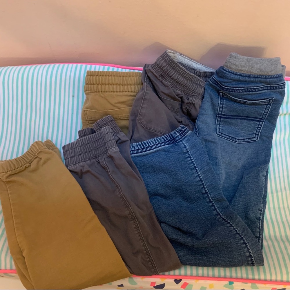 Carters & Oshkosh boys’ joggers bundle size 7